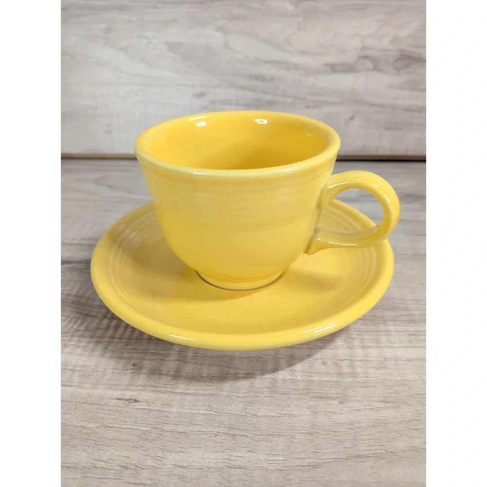 Homer Laughlin Fiestaware 5-pc Place Setting Yellow